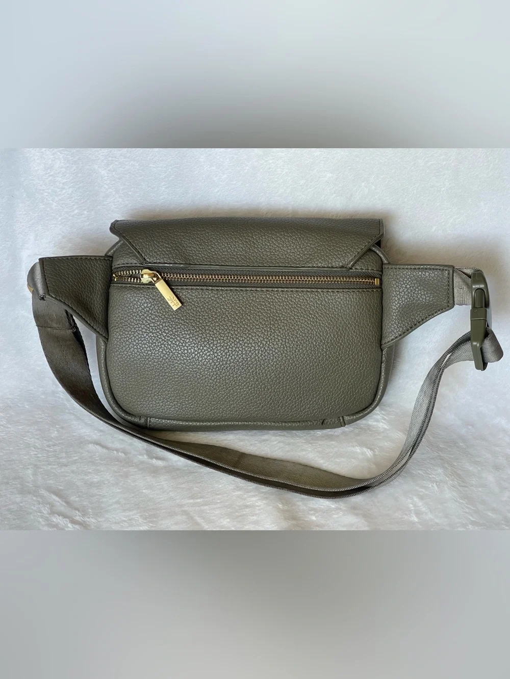 Freshly Picked Classic Park Pack in the color fig good condition - Picture 3 of 9